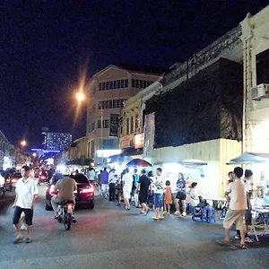 Kimberley House ** George Town