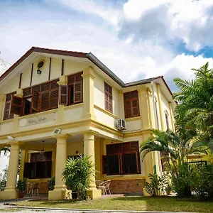 Hutton ** George Town