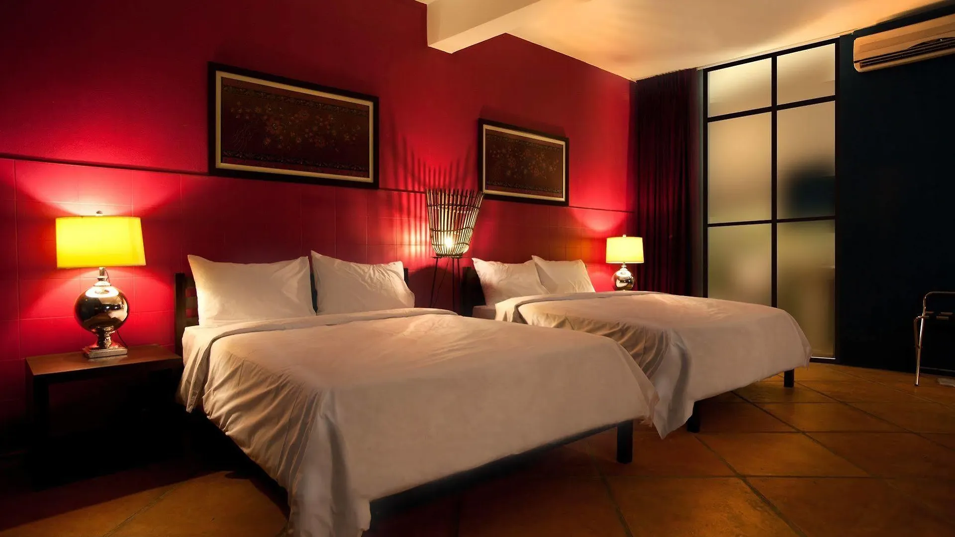 Chulia Court The Tavern Hotel Georgetown Guest house George Town